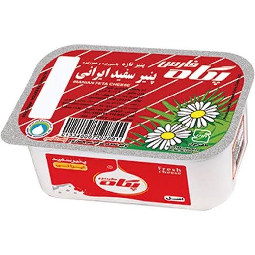 پگاه پنیرسفید ایرانی نسبتا چرب 300 گرمی